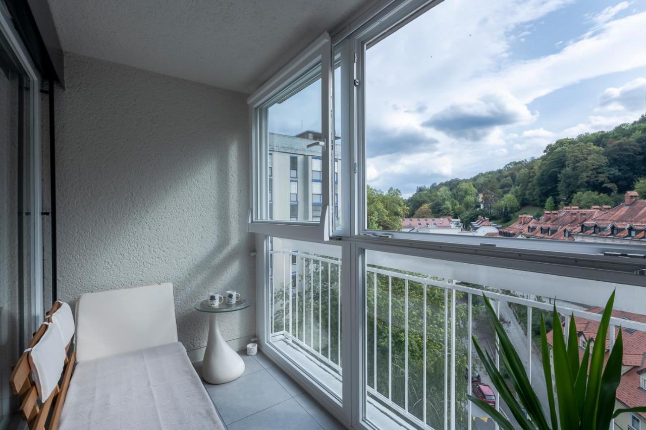 Tamliving Ljubljana 2Br Center 3 Bridges Great View Kitchen Apartment Exterior photo